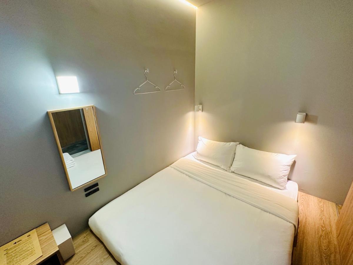 Kw2 Hostel Kaohsiung Dış mekan fotoğraf